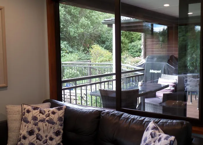Riverstone House