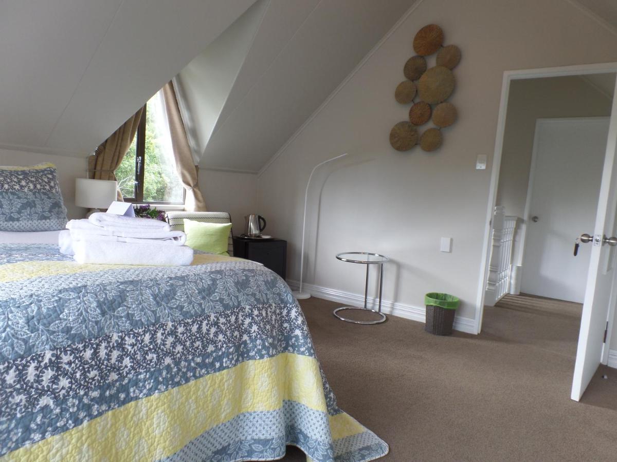 Riverstone House Bed & Breakfast