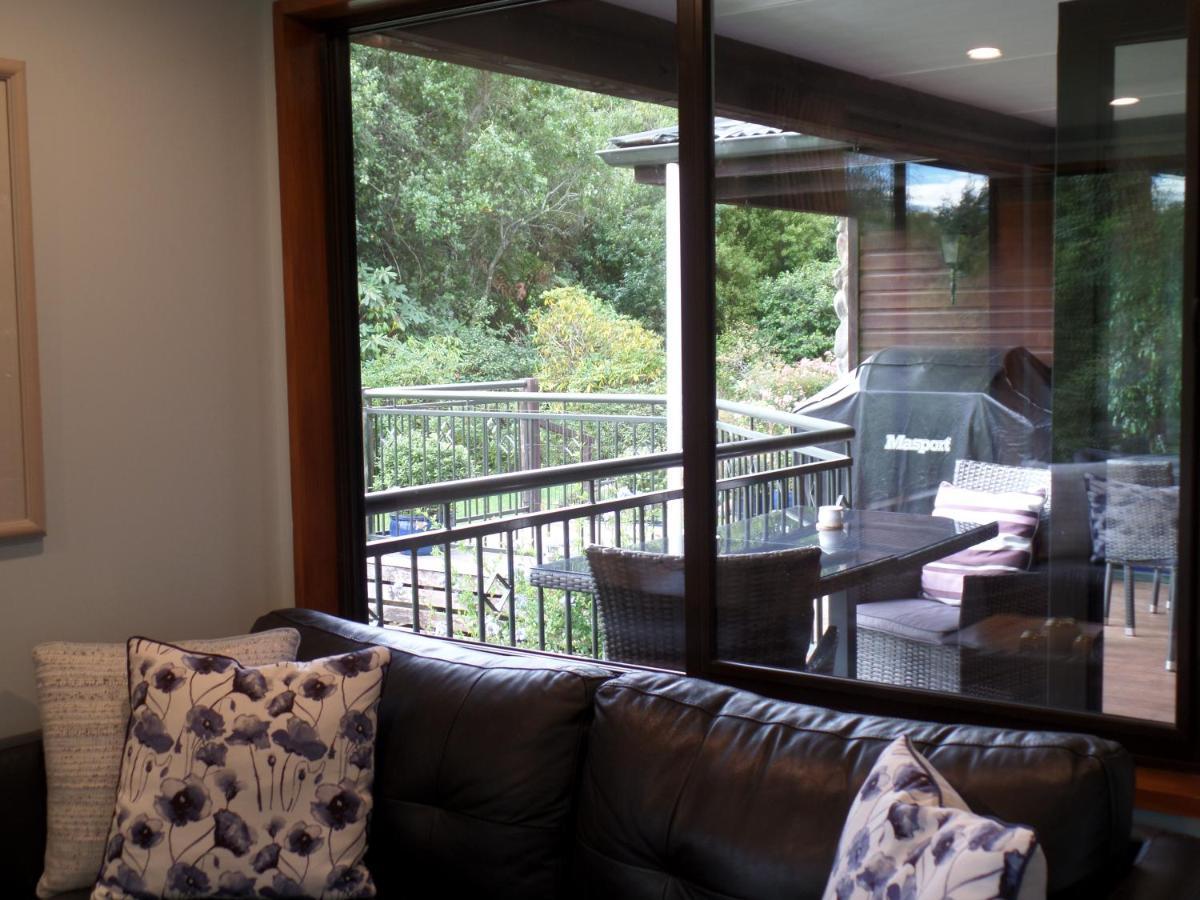 Riverstone House