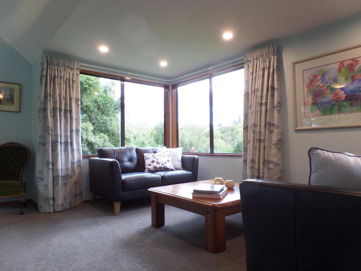 Bed & Breakfast Riverstone House